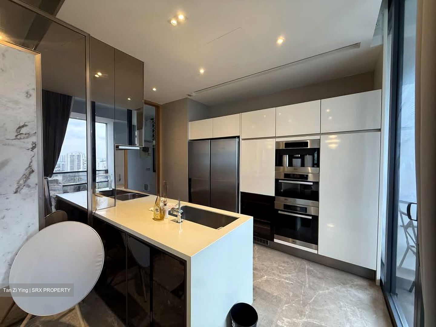 Nouvel 18 (D10), Condominium #588591521